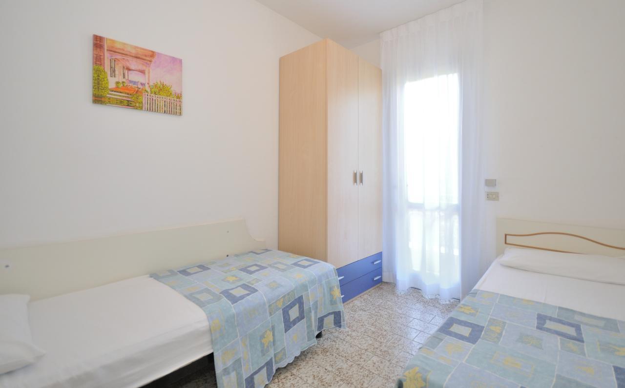 Villaggio Michelangelo Бибионе Екстериор снимка